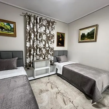 Vila Muradie 2 Bedroom House Vlorë